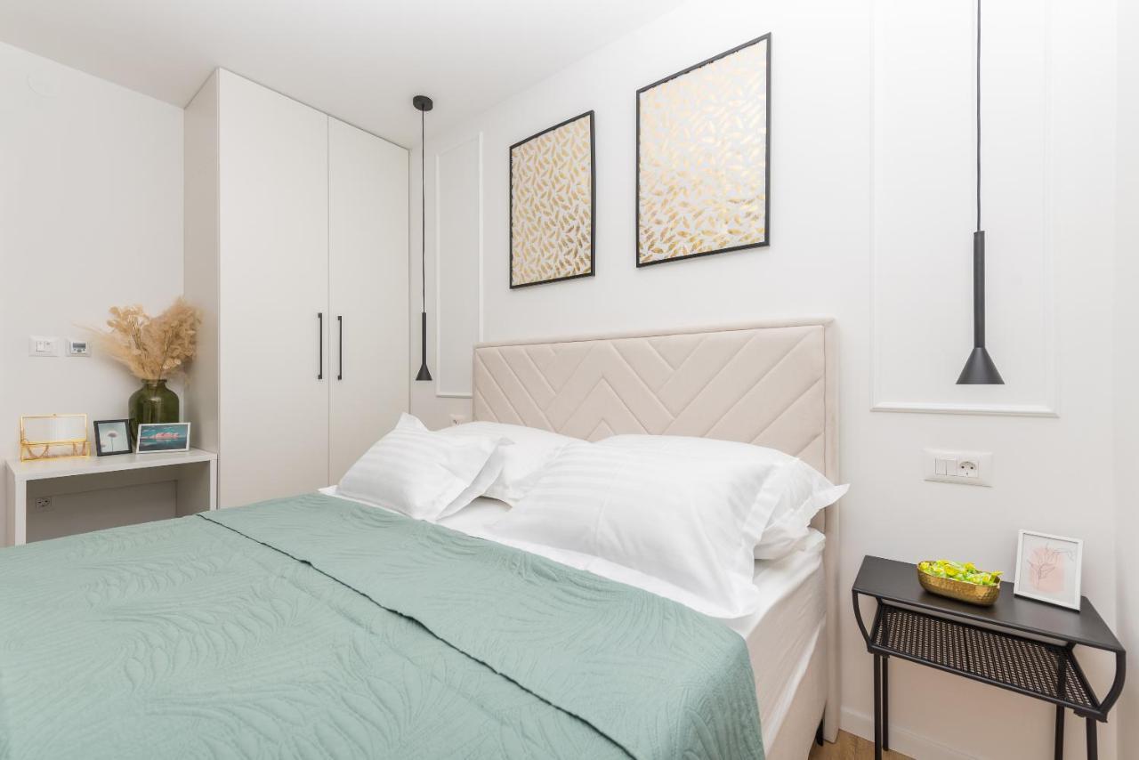 Studio Apartment Bianco, Near Beach, Free Parking, Wi-Fi Makarska Eksteriør bilde